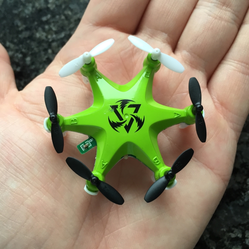 Hexacopter auf Hand